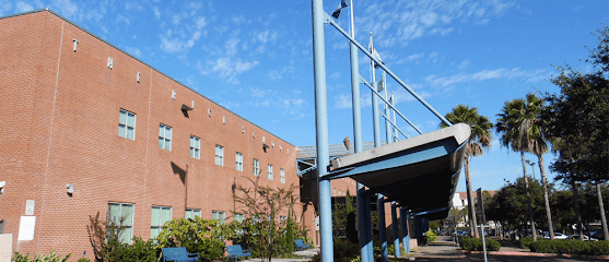 The Rice School/La Escuela Rice