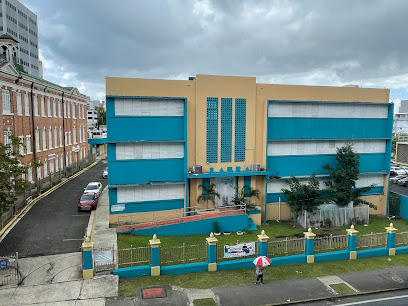 Escuela Rafael María de Labra