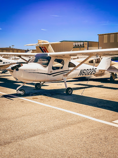 Essence Flight School Van Nuys, Los Ángeles