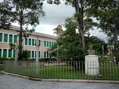 Escuela Superior José Gautier Benítez