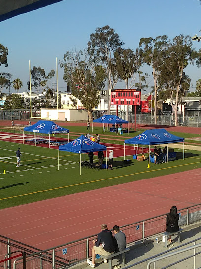 Escuela Preparatoria Fairfax, Los Ángeles