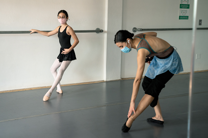 Dance Lab, Escuela de Baile