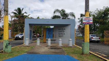 Escuela Martín García Giusti