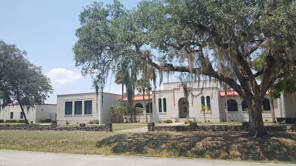 Escuela J. Colin English